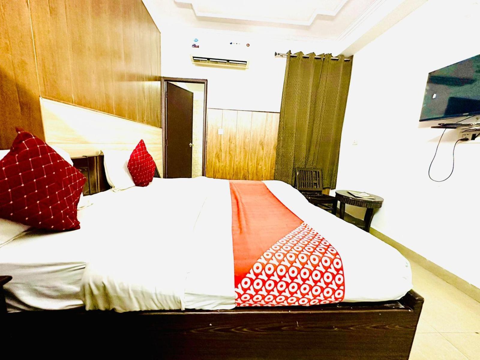 Hotel Galaxy Inn Near Delhi International Airport نيودلهي المظهر الخارجي الصورة