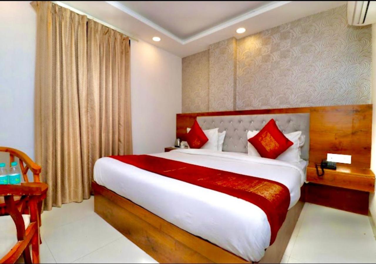 Hotel Galaxy Inn Near Delhi International Airport نيودلهي المظهر الخارجي الصورة